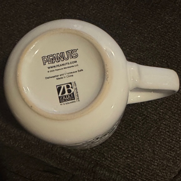 Peanuts New White Mug with Snoopy Design - Picture 5 of 5